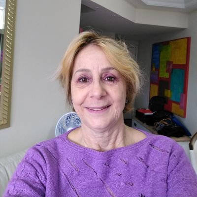 DinaVian10's profile picture. 