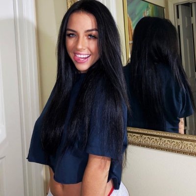 erotic model👠
Want sext ?
Click follow and I DM! 😈