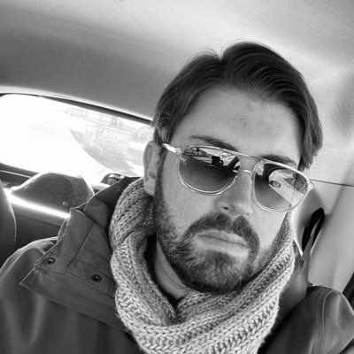 Soze_78's profile picture. Meglio esser pazzo per conto proprio, anziché savio secondo la volontà altrui.