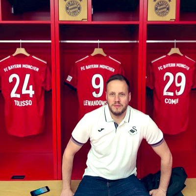 Civil servant. Football fanatic and proud dad. Views my own.