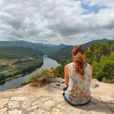 elenaclaros's profile picture. 