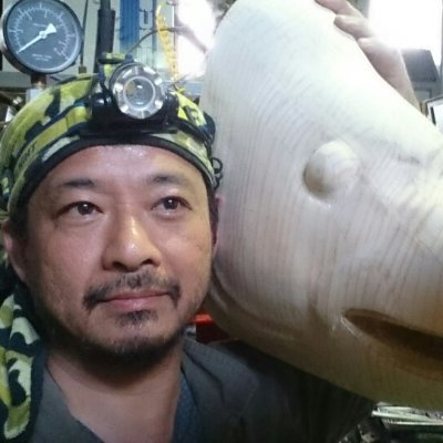 魚突き道具を製造販売してその日暮らしをしてます、
遊ぶ環境を閉塞させるような見せびらかしは好きになれません、
魚突きは出来るだけ人目に付かないのがマナーであり
人に見つかり問い詰められた時は線引きされてないルールが切り札になります。
初めからルールを出して 目立つ事をやり続けると ルールが変わり線引きされます。