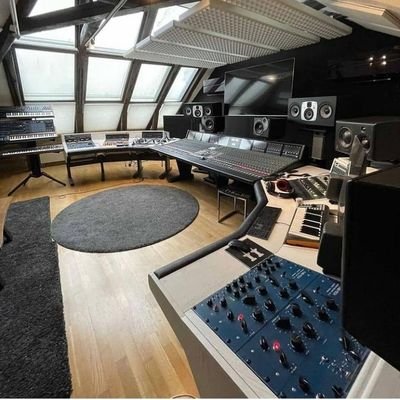 OgTrend1's profile picture. Music: Gospel artist🌍& #import&exportBusiness for Christ. Every man's promotion is tied to what he promotes∆🇨🇦🇳🇬  @www.smhos.org🔝🤑.#ILoveSalvation🙌