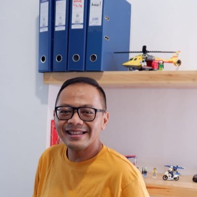 andrienugraha's profile picture. fully in charge with life/ thoroughly enjoys travelling/ a dreamer / a man with lot of plans...