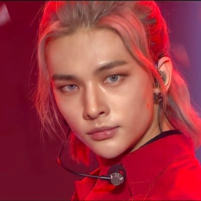 ➢
· ˚ · ˚
❛ᴸᵒᵛᵉ ʸᵒᵘʳˢᵉˡᶠ.
ᴸᵒᵛᵉ ᵐʸˢᵉˡᶠ. ❜
╰❲✧ ❳
