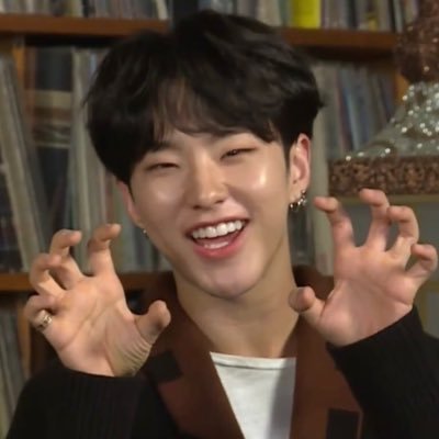 i Amn just........... a litle hoshi thinker. Thatse It . I Canot change this