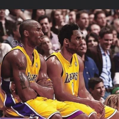 AaronJ24132114's profile picture. 