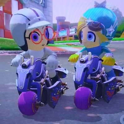 ヘッダーはCocoSanと私とNinjaさん😂アイコンはシャネちゃんとツーショット♥いつも感謝しています😂♥皆で仲良く楽しく走って、大会を盛り上げていきましょう!♥私自身も楽しくやりたい♥Tiraraさん、whoamiさんいつもありがとう♥♥♥