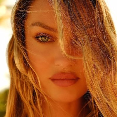 This is the fan page for the Victoria's Secret Angel Candice Swanepoel. #SwanepoelTR 🥰