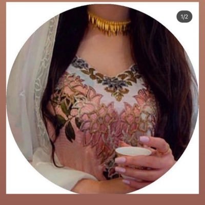 ‏إنك تُزهر في قلبي ، على هيئة حُب ♥️.
