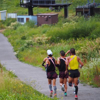 加悦中学校(野球部) →洛南高校3年(陸上長距離) 3000m 8分21秒31 5000m 14分18秒93《NIKE》 乃木坂◢￨⁴⁶