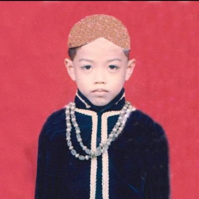 tutup_kurung's profile picture.
