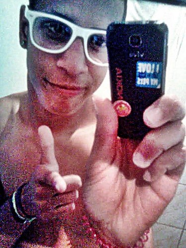 Quem me conhece sabe q eu sou firmeza , então seja firmesa comigo mi siga no twitter ! valew galera.