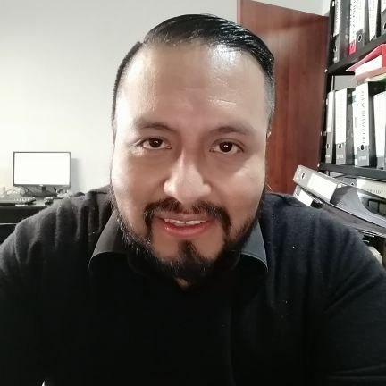 Soy una persona feliz y agradecida con Dios y la vida, me gusta ser amigo de tod@s y soy yo mismo en todo momento y lugar.