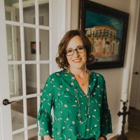 Hallie Lee (@hallieleebooks) 's Twitter Profile
