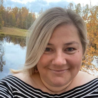 HennaAntila's profile picture. Samppanjaa ja coca-colazeroa rakastava elämän optimisti. Gastronomia ja melkein kaikki urheilu kiinnostaa.