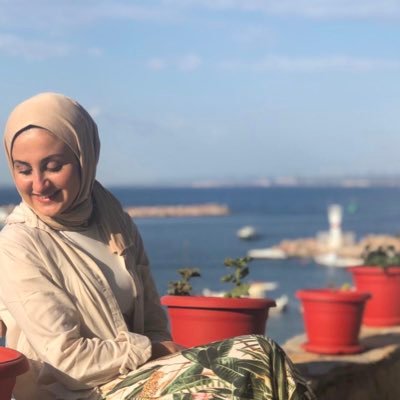 cigdemfdn's profile picture. Hazer et, dikkatle bas, batmaktan kork. Bir lokma, bir kelime,bir dane,bir lem’a, bir işarette, bir öpmekte batma.