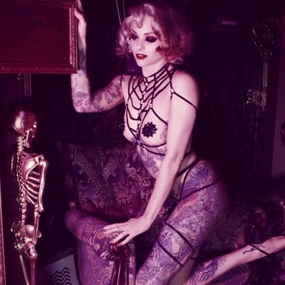 DresdenAbstruse's profile picture. Burlesque & variety performer. Published pinup. She/ her/ they