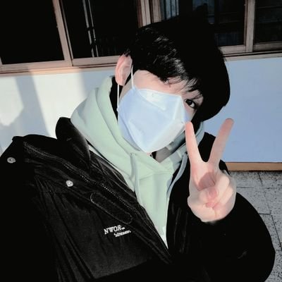 nishimurea's profile picture. A veces, es necesario caer, para conocer quienes siguen contigo en tus peores momentos.