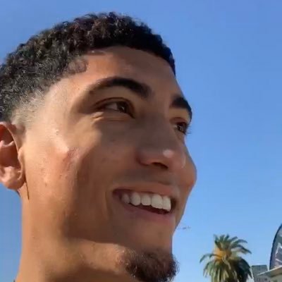 ++🗻 I make videos 🎞 I game🎮/ YouTube: RealStealthy