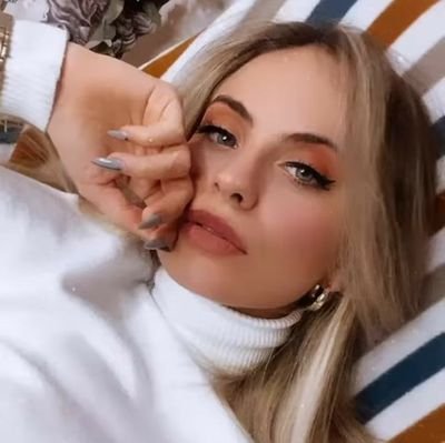 Cemreso19326288's profile picture. 