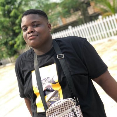 Damola60026144's profile picture. Simple