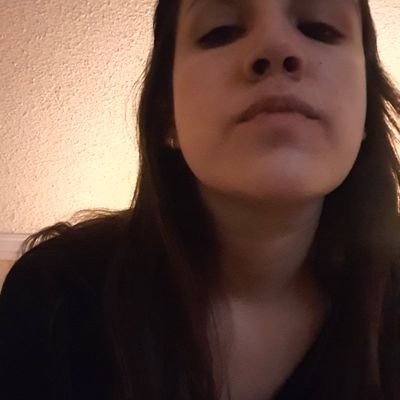 danigalna's profile picture. Just want to have a good time.