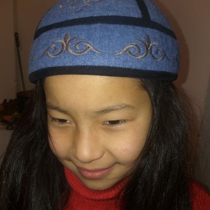 DgeKP32nQEtqy8v's profile picture. я мать троих детей 
Cruel teacher