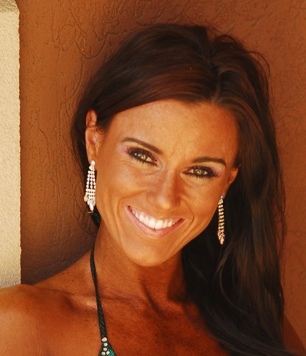 Health & Fitness Enthusiast, National Figure Competitor, Attracted to Personal Development, Lover of my Hubby, My little Bert & My Frenchie.