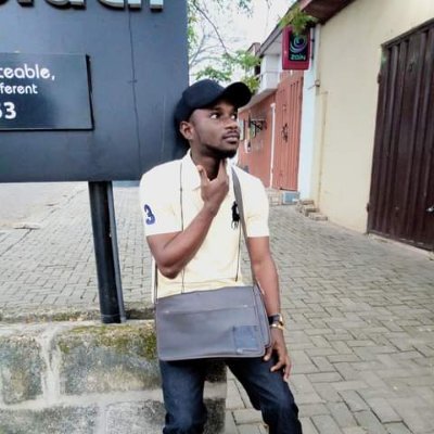 Am friendly, jovial, and in all very respectful.. but i tweet #CHELSEA..