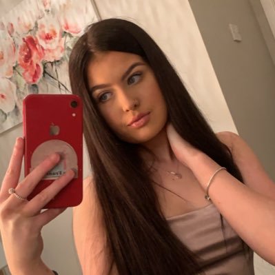 georgiamathiasx's profile picture.