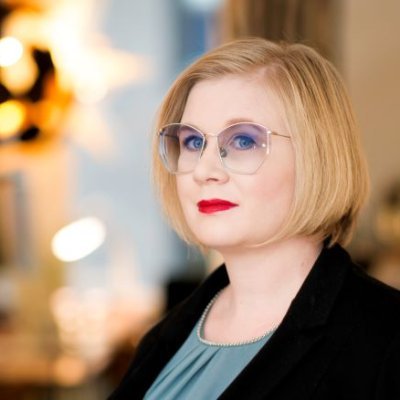 sarastjernholm's profile picture. Samhällsintresserad feminist. Omvärldsanalytiker. Småbarnsförälder.