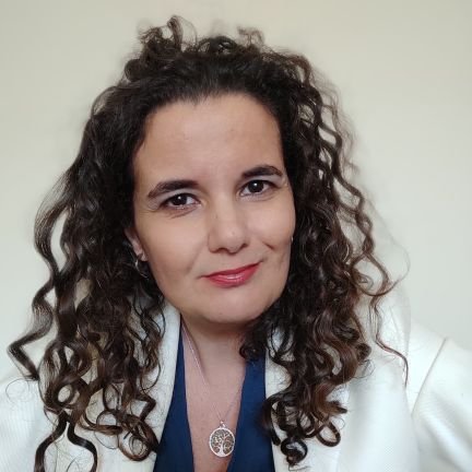 LaurCamacho's profile picture. Doctora en Psicología Clínica y de la Salud.
Especialista en Dolor y Enfermedades Crónicas.
Terapeuta, Docente e Investigadora.
