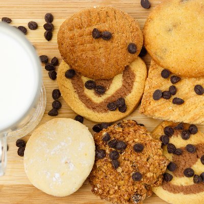 Tastebuds Masters introduces Mom Baked, we offer petite, beautifully packaged assortment of cookies to enjoy in the home or at the office.