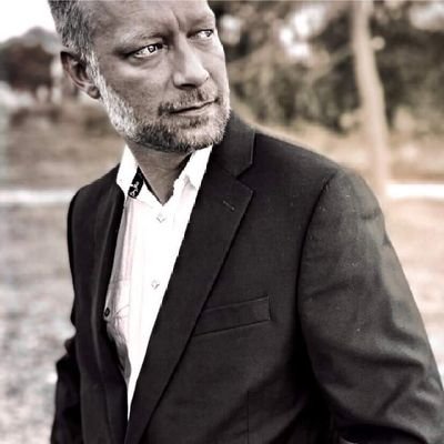 MikeCasto5's profile picture. Just a clinger to sad ol' country songs...