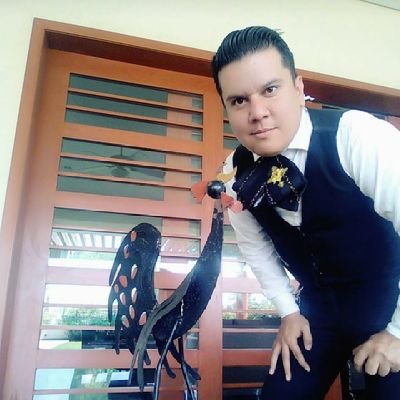 MariachiTrio's profile picture. •Creyente de la fé cristiana
•Esposo de Claudia Cázares
•Padre de tres hijos
•Amante empedernido de la buena música
•Profesional Técnico en Alimentos y Bebidas