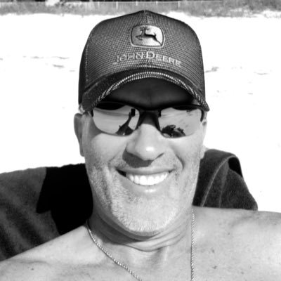 DCVibes727's profile picture. Country boy living the beach life, good vibes, straight forward no bullshit no filter