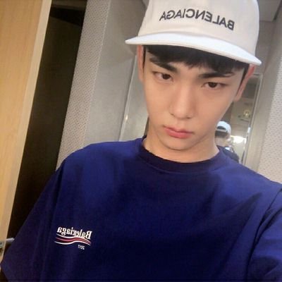 kkkkee13's profile picture. 