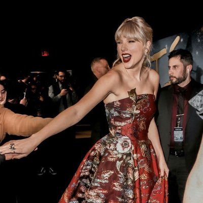 august head & rushie, STAN jack antonoff— taylor liked x2 🤍«tell her i said hi!!»