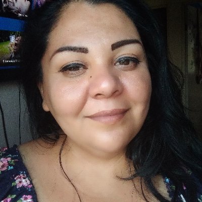 lizdechavez's profile picture. 