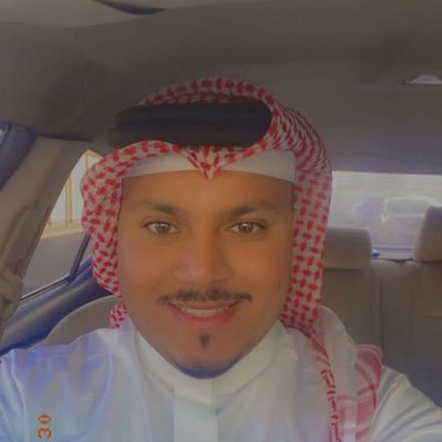لَيسَ الكَبيرُ مِن يَراهُ النَاس كَبيراً ؛ بل الكَبير ؛ مِن مَلأ قُلُوبَ أحبَابُـہ ؛ أدباً ؛ وَ خَلقاً ؛ وَ صِدقاً ؛ وَ تُوآضُعاً