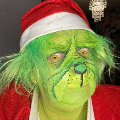 OnlyClaireJones's profile picture. welcome to randomness