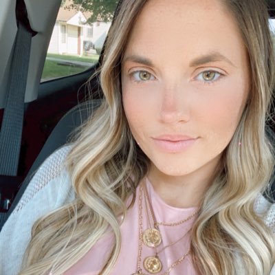 karleeann33's profile picture. Be your own kind of Beautiful.