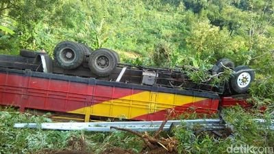 iniakuntwiter_'s profile picture. pengguna twitter garis santai