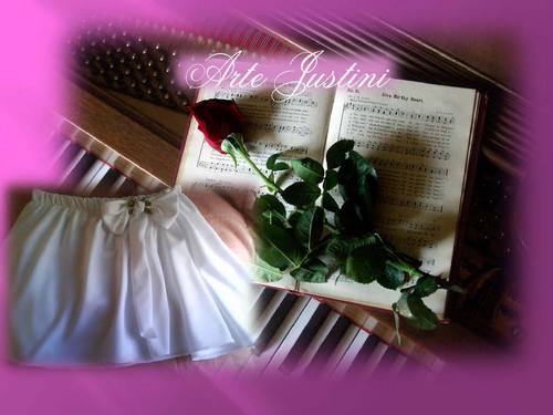 Somos fabricantes de uniformes de ballet, flamenco y danza con todos sus accesorios. Tenemos excelentes precios al mayor y al detal. Es un placer atenderles