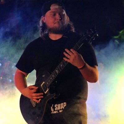 musician, love reading and working on my career and having fun doing it. so let's get rowdy and reckless check out 2 bands I'm in (liz ivory)&(lake of nine)