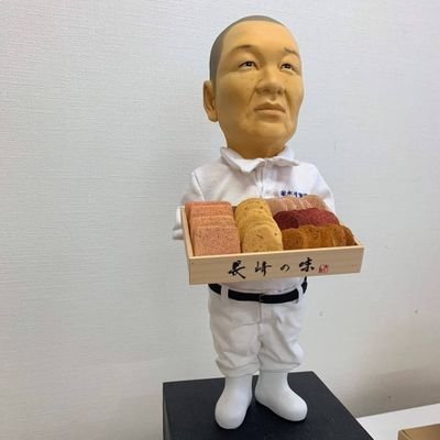 初めまして。木村蒲鉾公式Twitterです。 こちらでは木村蒲鉾の変わった料理方法や木村蒲鉾イベント情報や新商品の紹介などなど発信していこうと思っています。①料理☆イベント情報☆アニメ関連⭐︎長崎の美味し物紹介！担当ヨメ子でお送りいたします！Instagramも始めました！#木村蒲鉾 #長崎 #かまぼこ