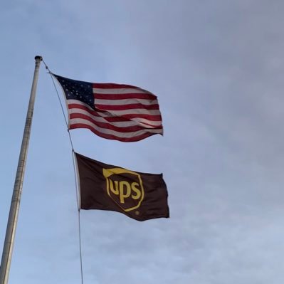 Delivering safety tips and giving recognition to our hard-working UPS team members! For customer service: @UPSHelp. For more about UPSers worldwide: @UPSers.