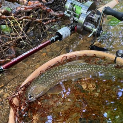 両軸遠投釣り🎣ルアーフィッシング🎣ルアートラウト🎣 アウトドア🔥を愛するメモ帳✍️