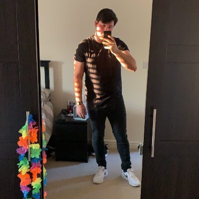 BenHawkins4496's profile picture. / 27 / Northampton / Truck Wash extraordinaire 🧼 /